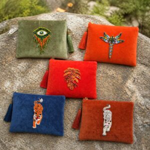 Samt Pouches