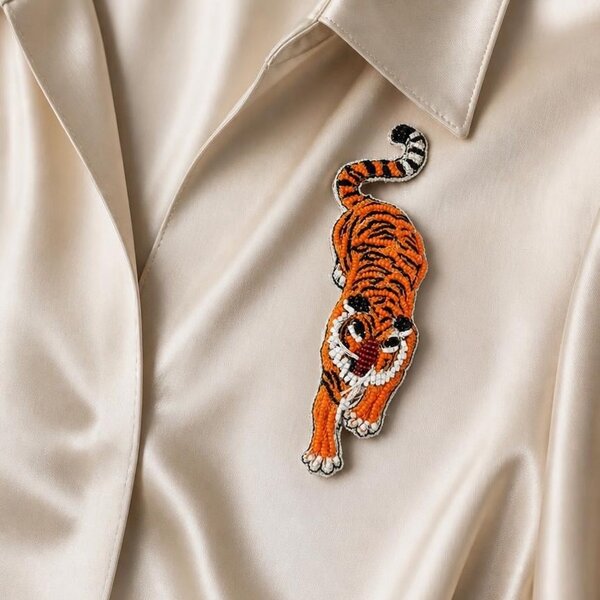 Brosche Tiger