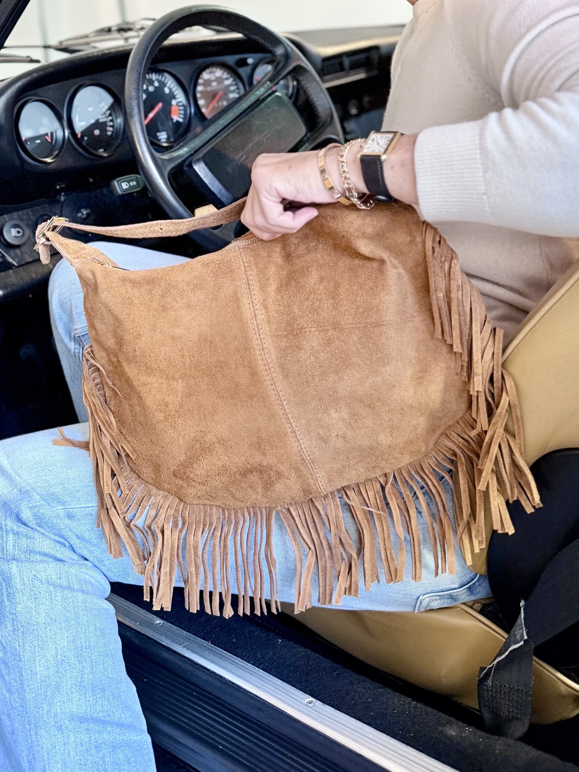 Wildleder Handtasche in cognac mit Fransen